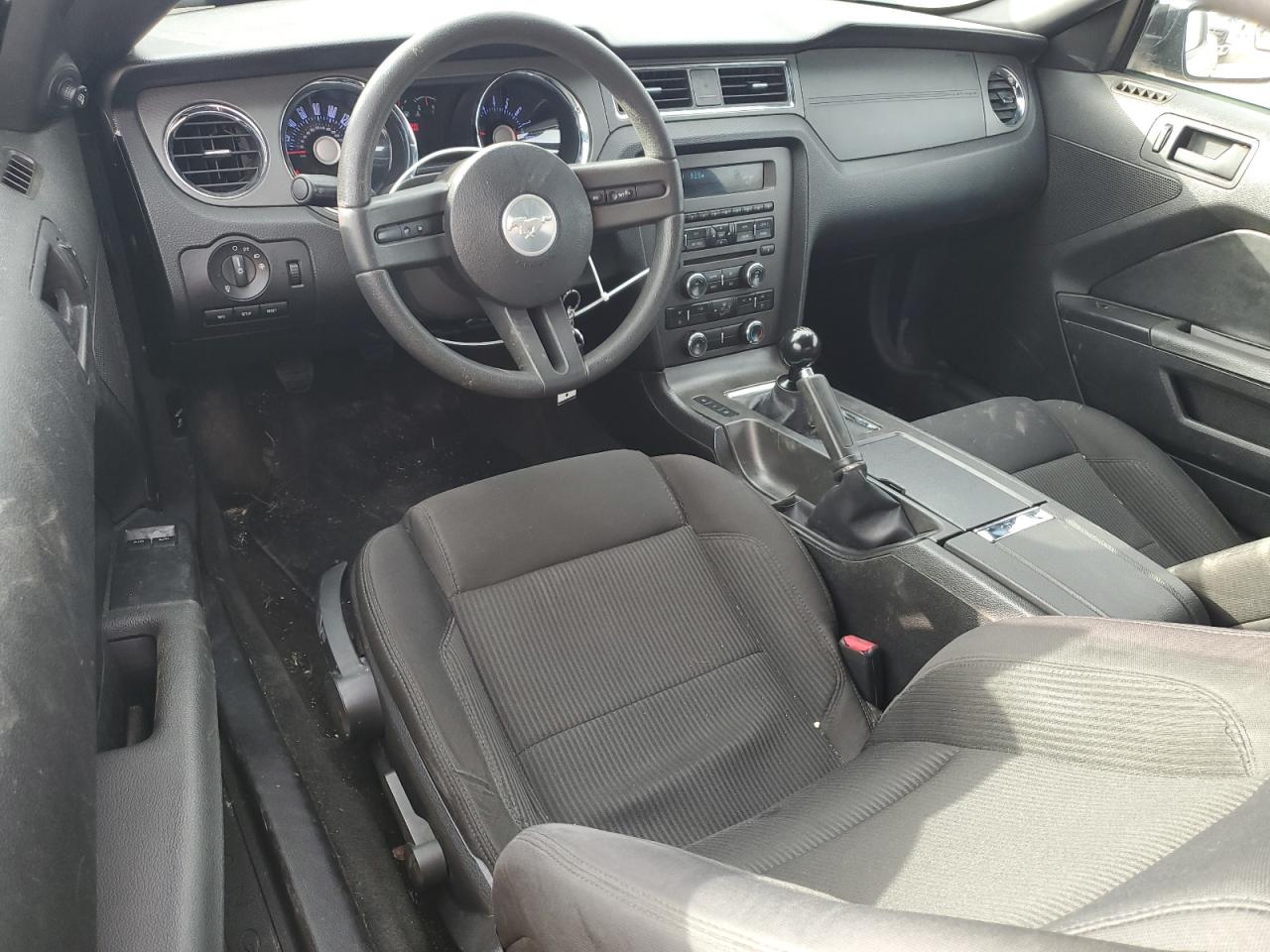 2012 Ford Mustang - Image 8