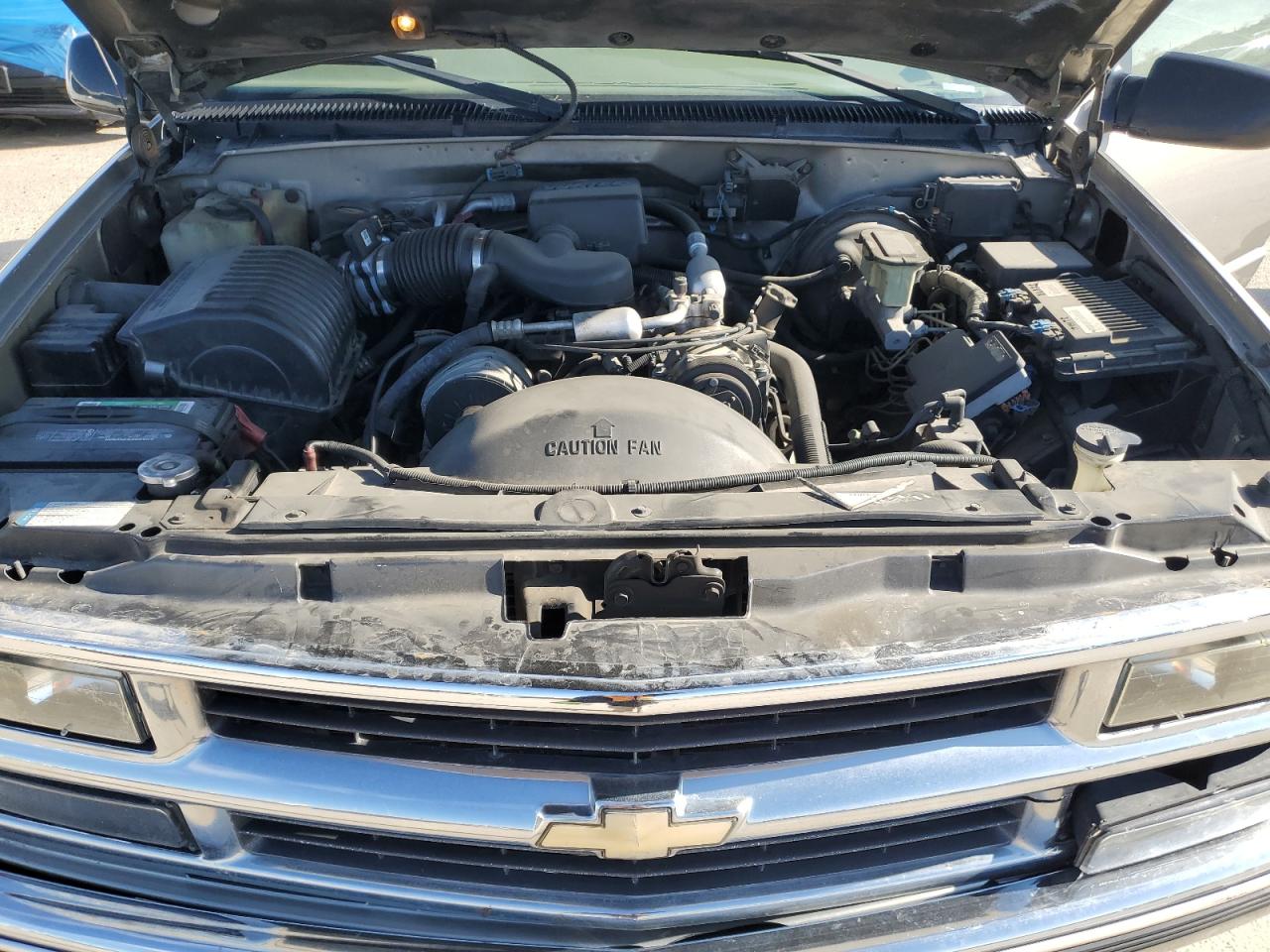1999 Chevrolet Tahoe - Image 12
