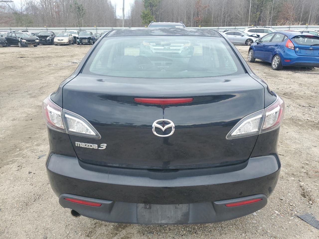 2010 Mazda 3 - Image 6