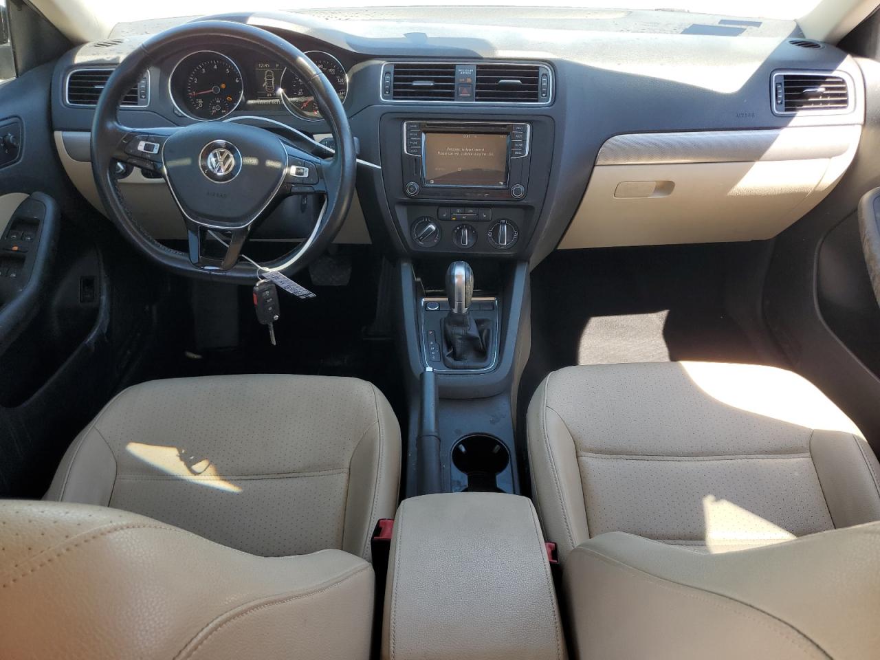 2017 Volkswagen Jetta - Image 8