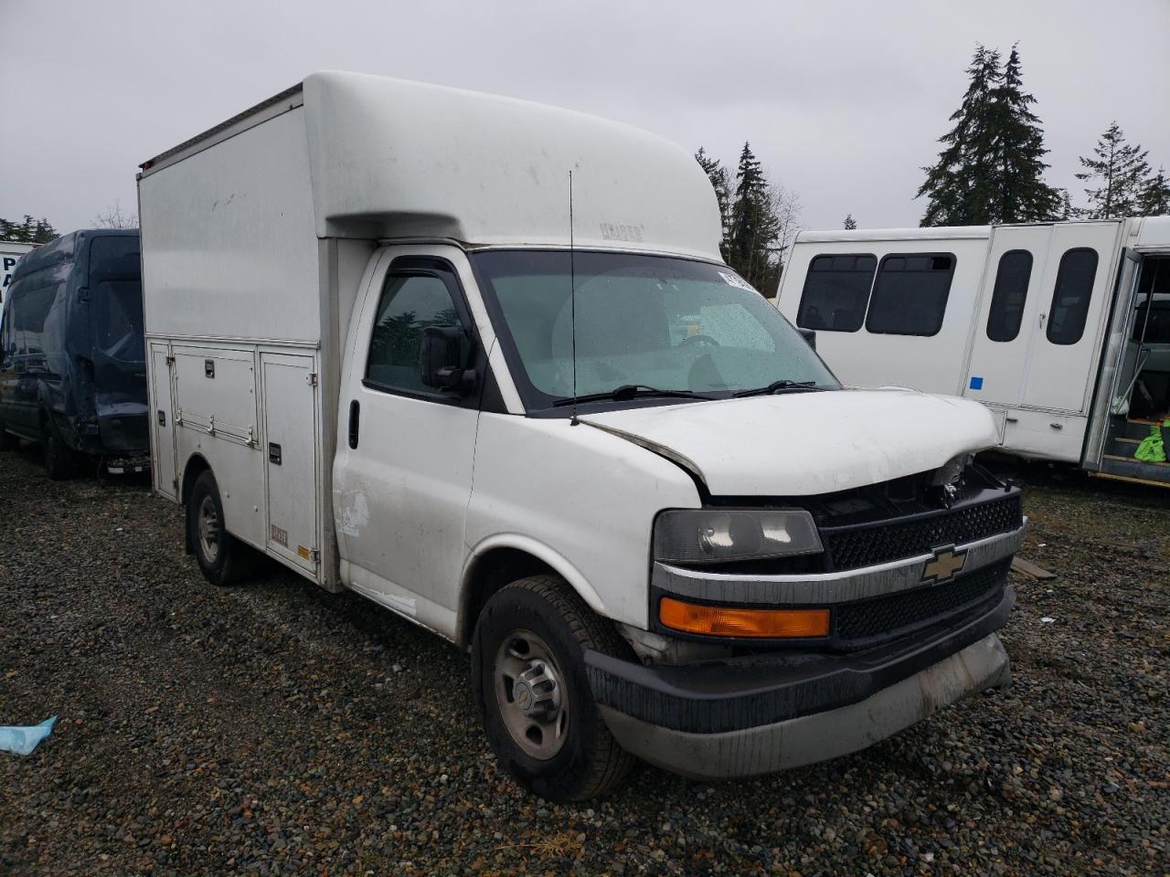 2014 Chevrolet Express - Image 4