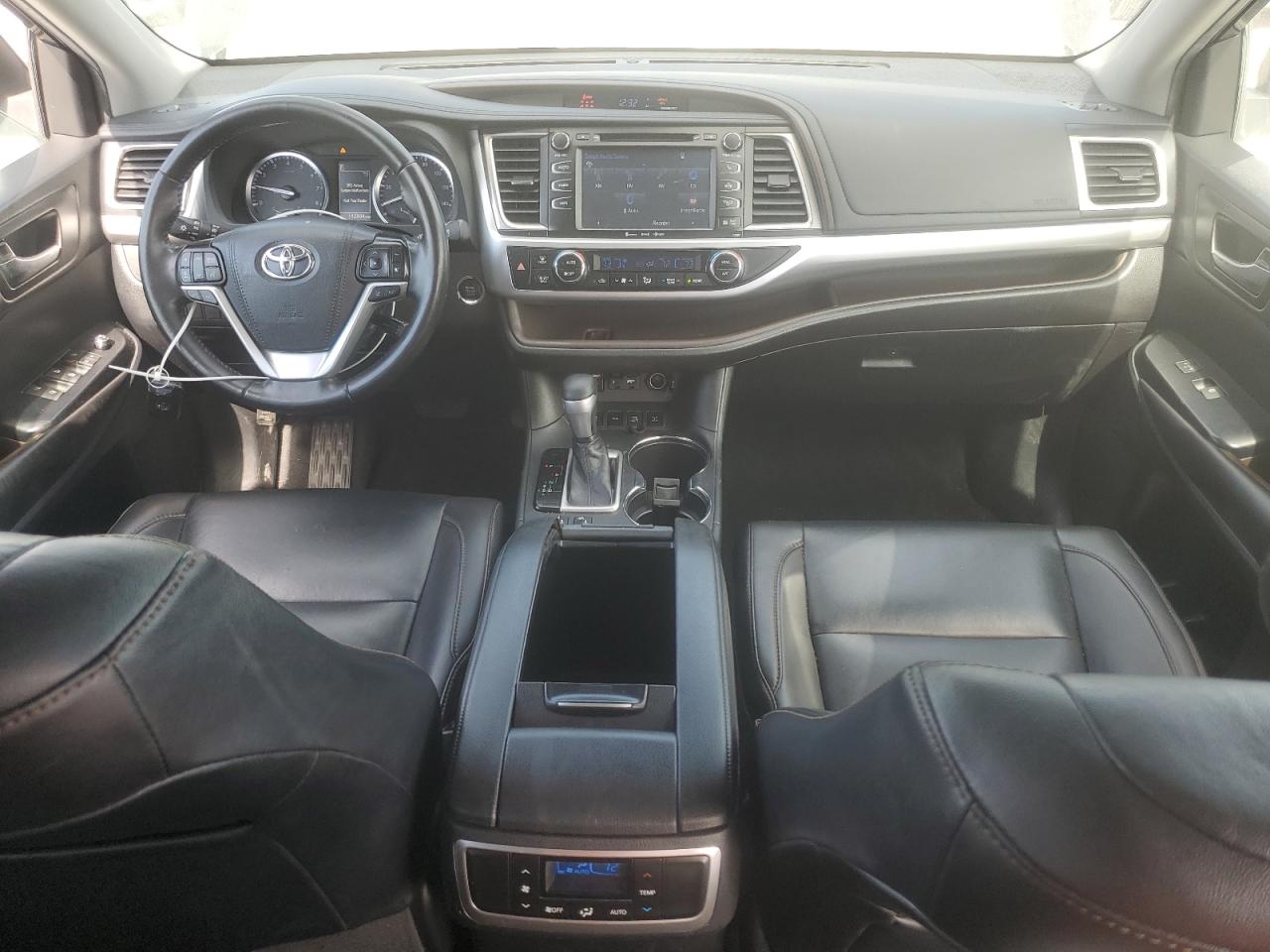 2019 Toyota Highlander - Image 8