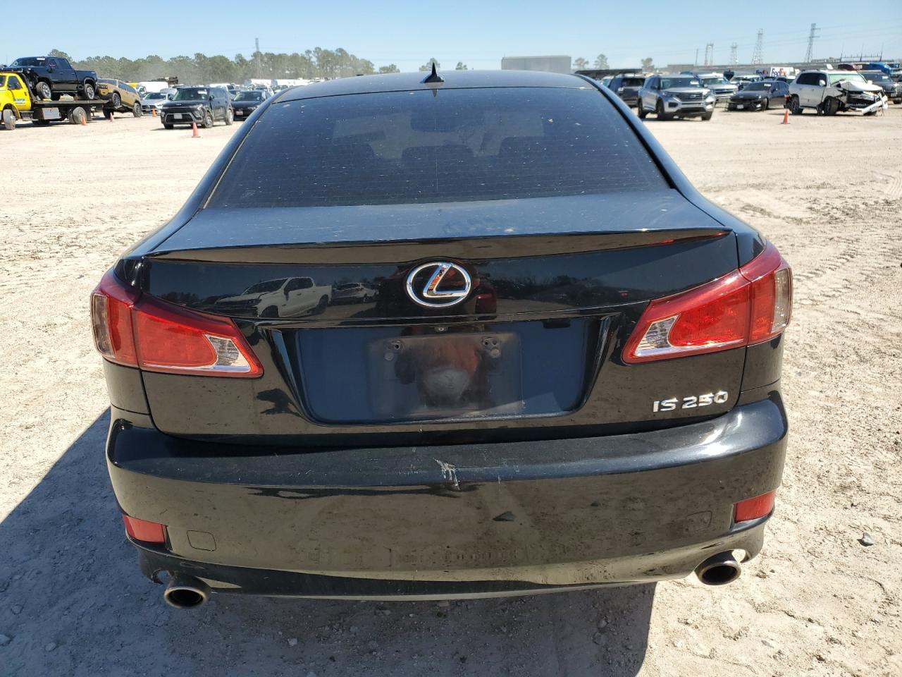 2011 Lexus IS - Image 6