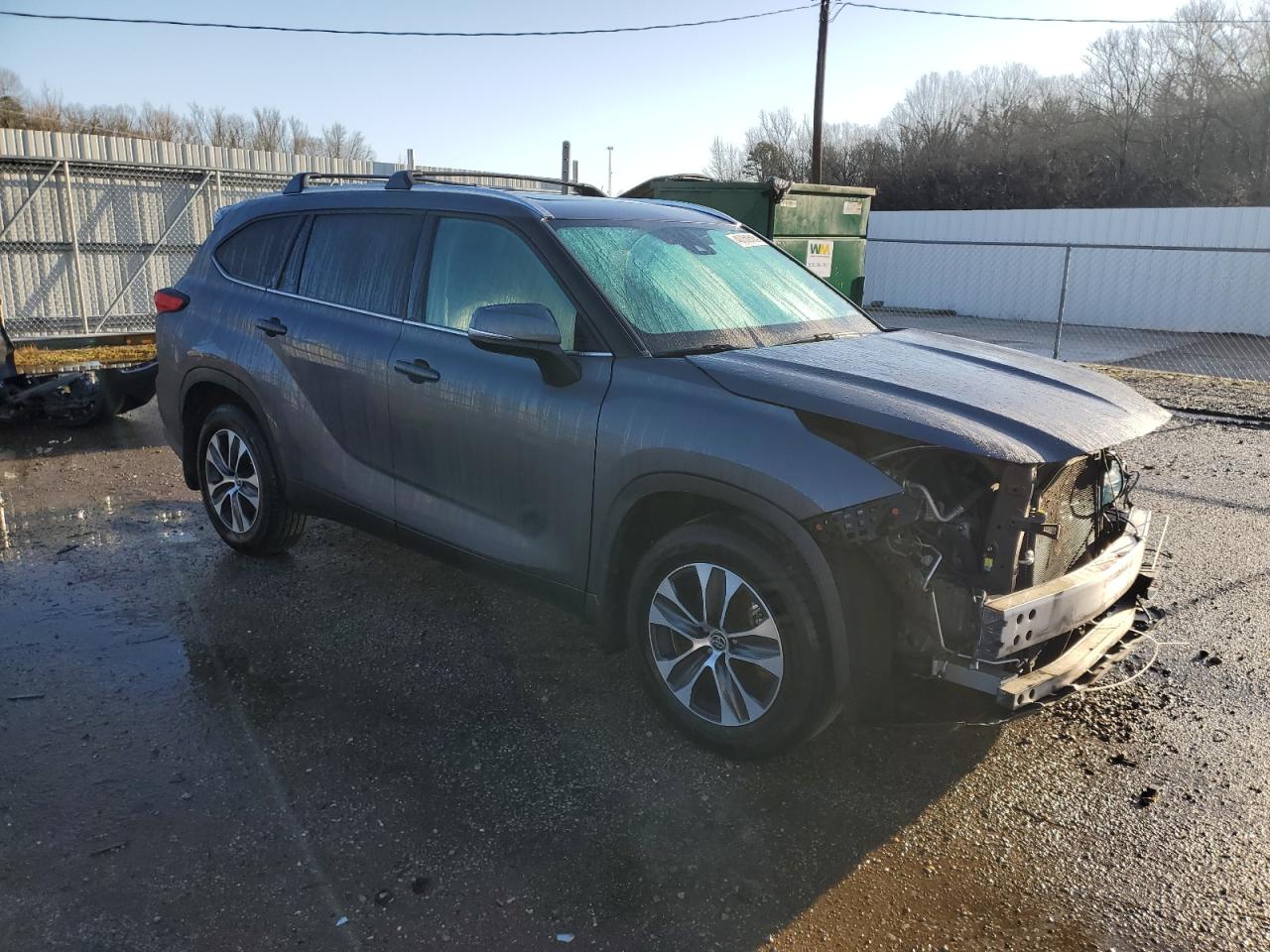 2021 Toyota Highlander - Image 4