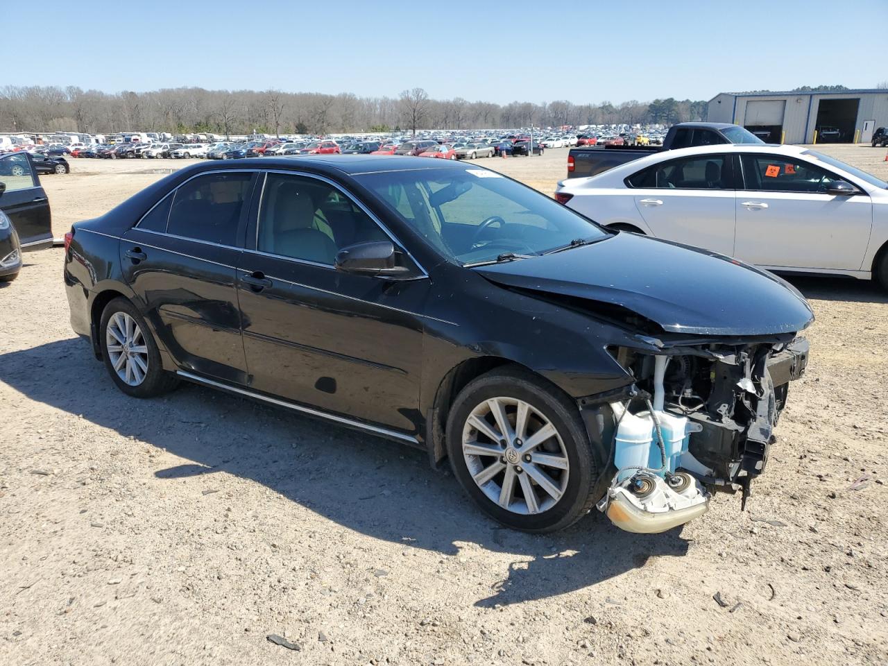 2014 Toyota Camry - Image 4