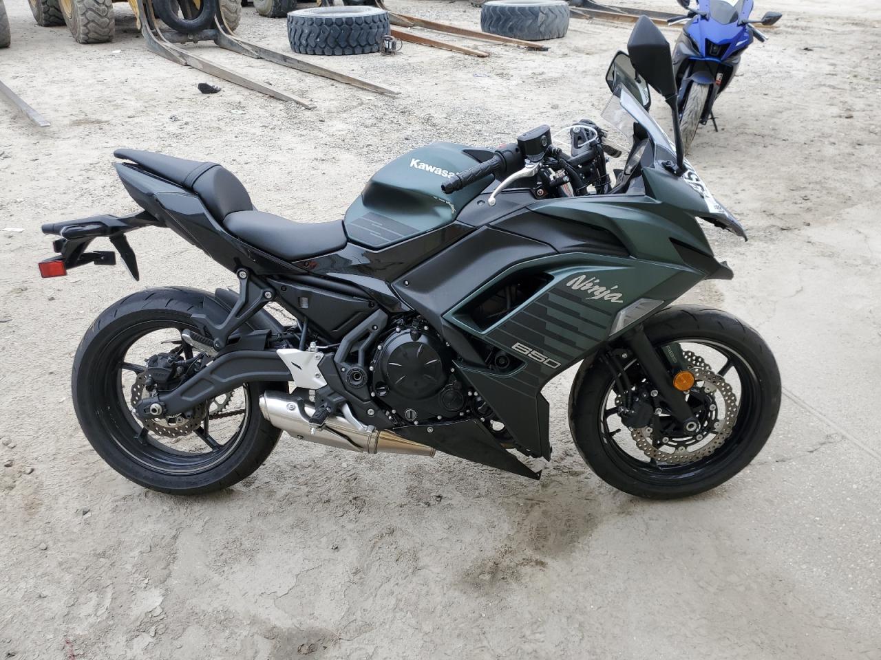 2025 Kawasaki Ex650 P للبيع في Hampton، VA - Front End