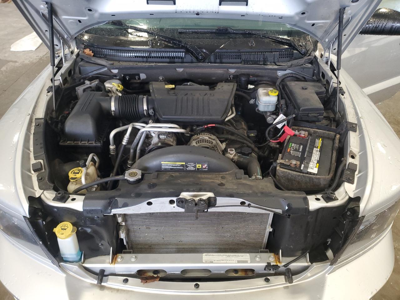 2011 Dodge Dakota - Image 11