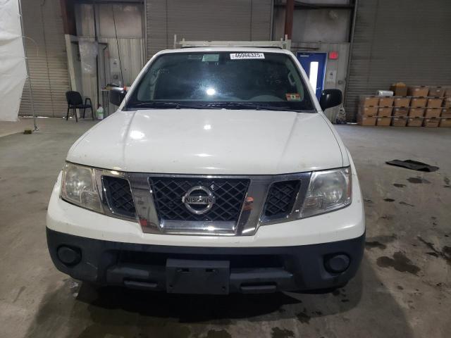 Pickups NISSAN FRONTIER 2016 White