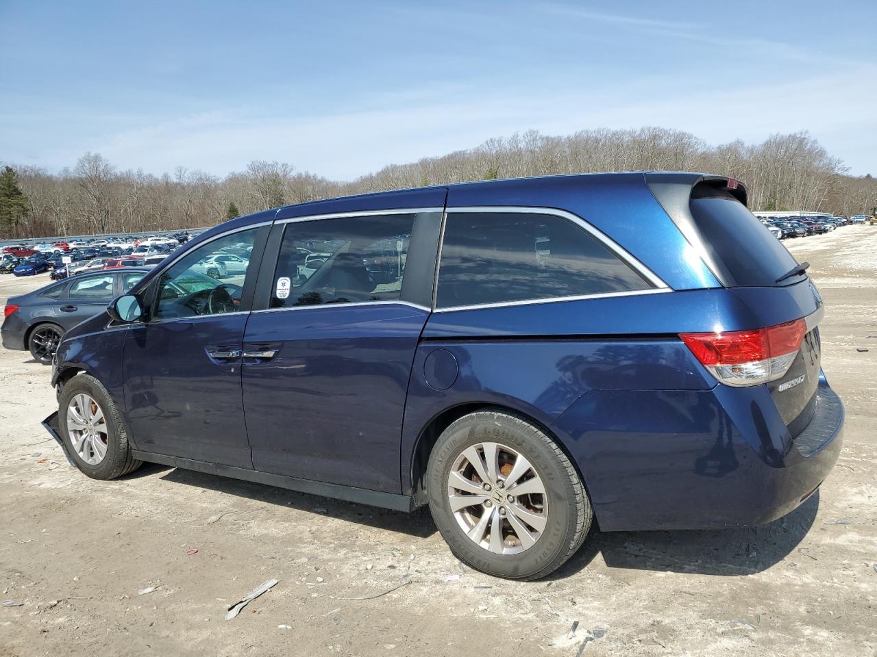 2014 Honda Odyssey - Image 2