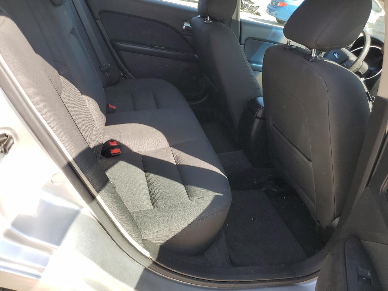 2012 Ford Fusion - Image 10