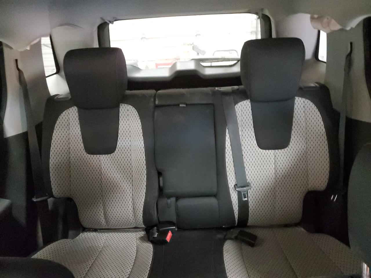 2011 GMC Terrain - Image 10