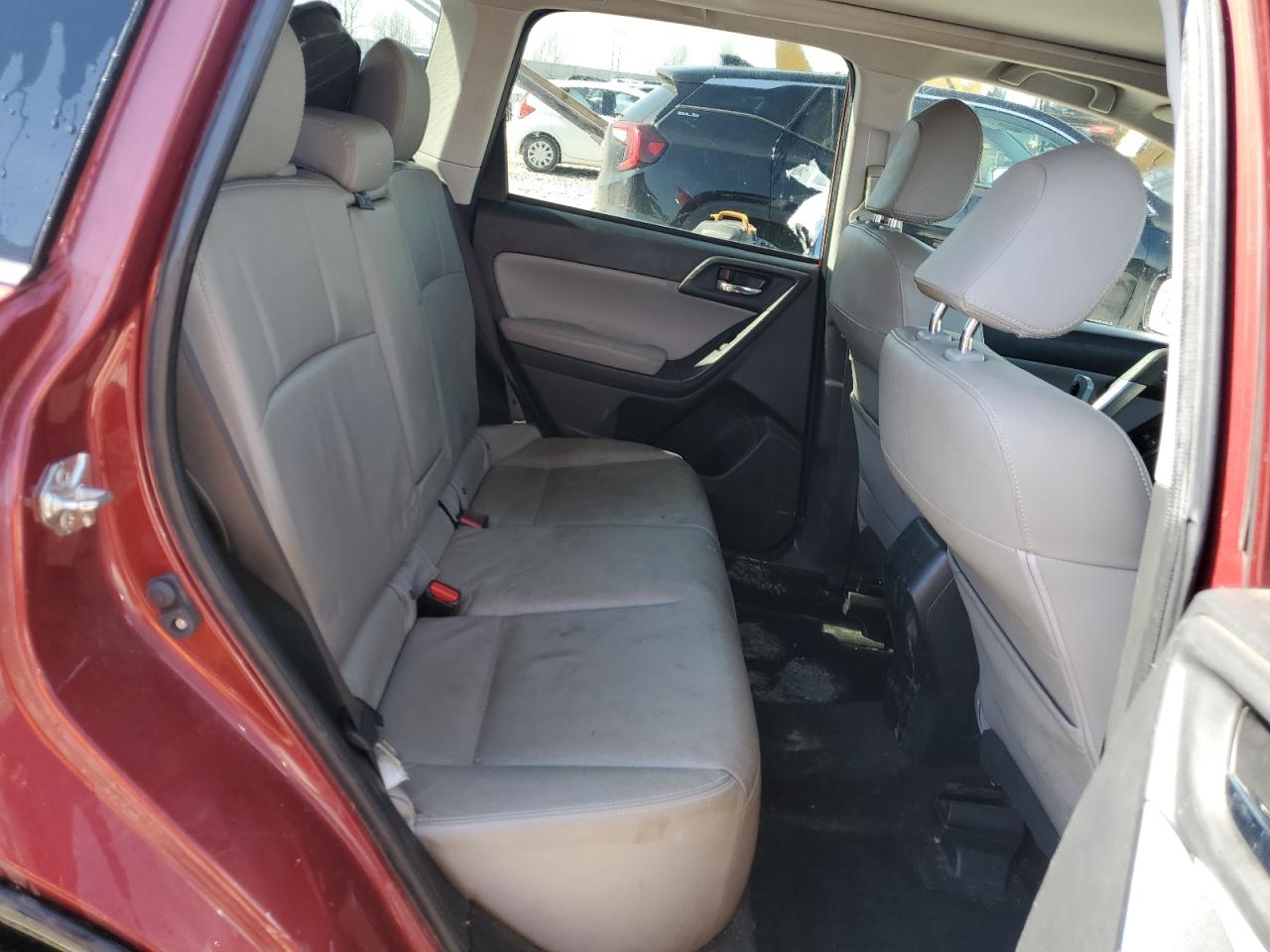 2014 Subaru Forester - Image 11