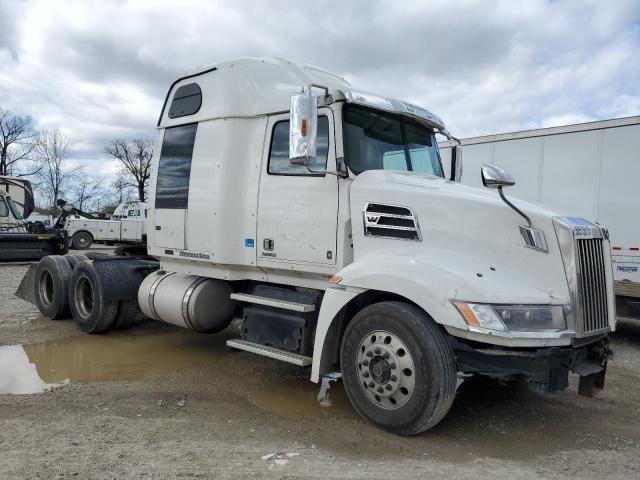 2017 Western Star/Auto Car 5700 Xe 
