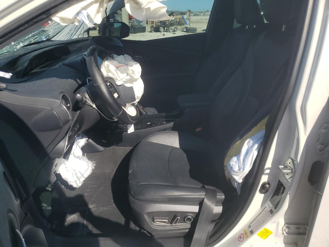 2018 Toyota Prius VIN: JTDKARFU4J3061386 Lot: 48717375