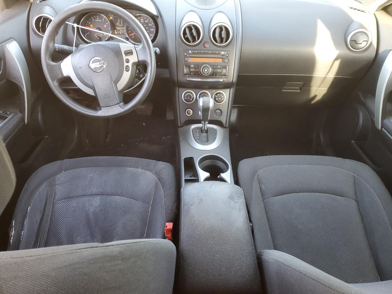 2011 Nissan Rogue - Image 8
