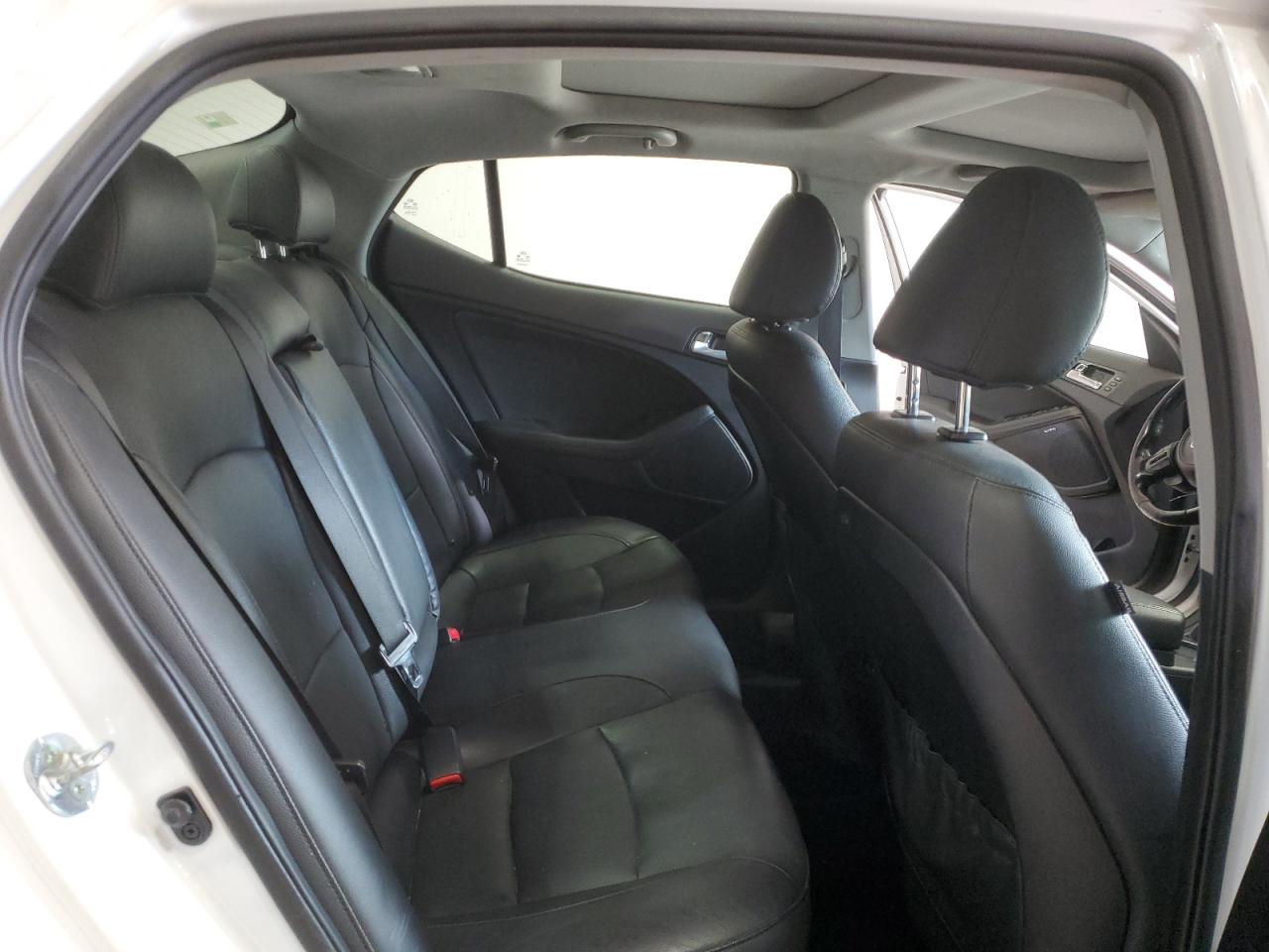 2015 Kia Optima - Image 10