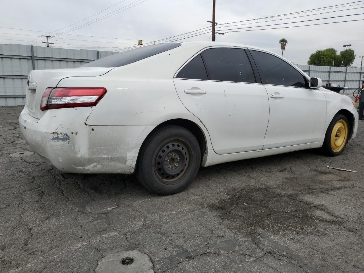 2011 Toyota Camry - Image 3