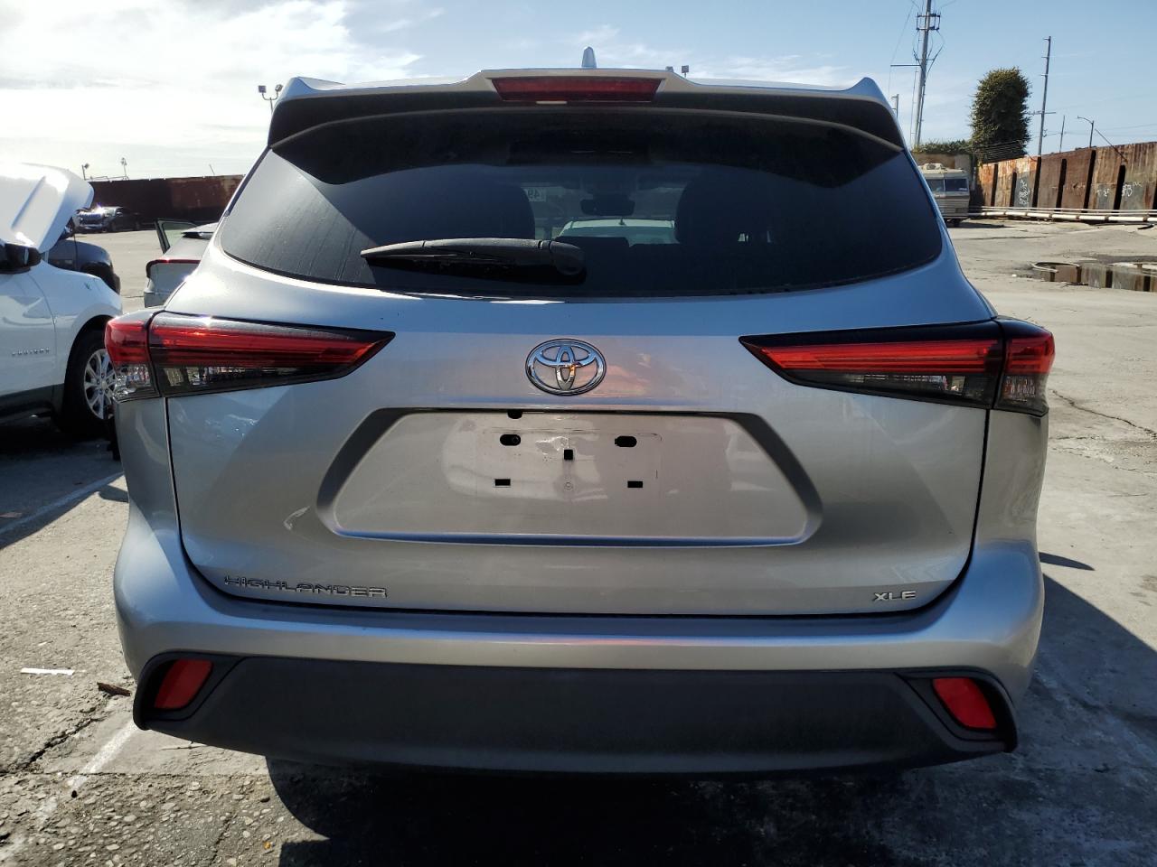 2021 Toyota Highlander - Image 6