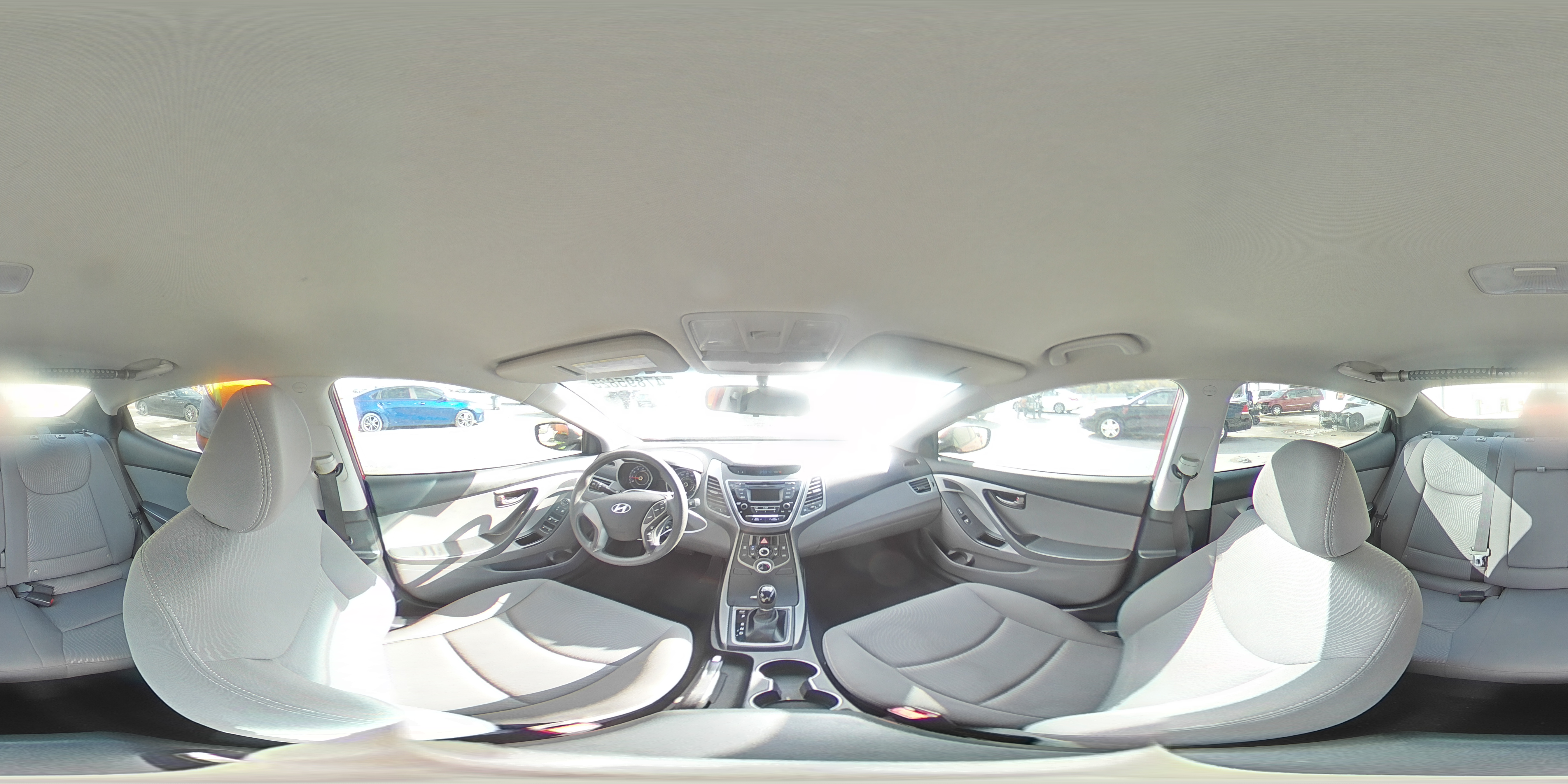 2014 Hyundai Elantra - Image 12