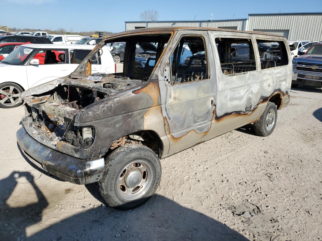 2007 Ford Econoline E350 Super Duty Wagon за продажба в Kansas City, KS - Burn