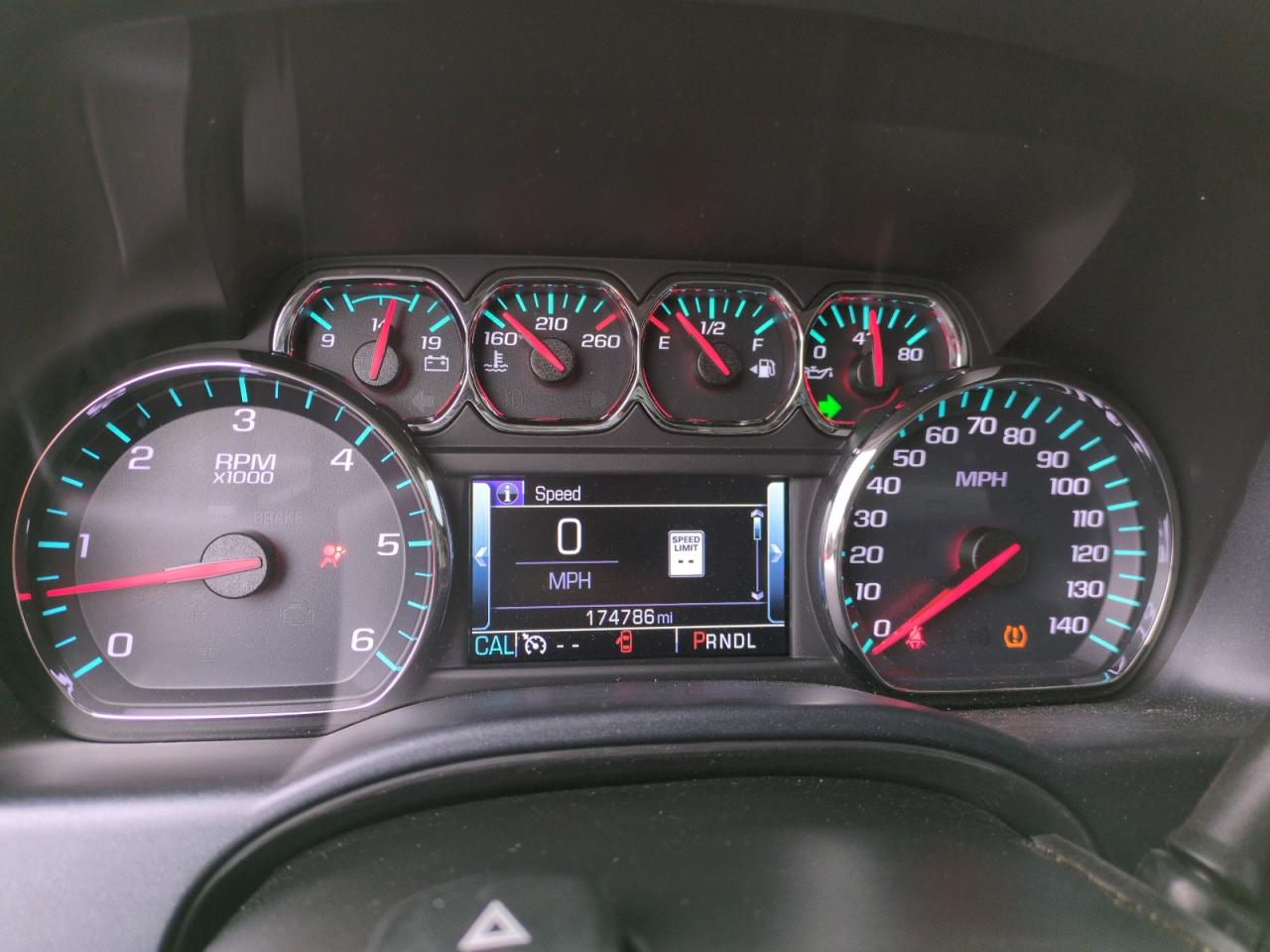 2017 GMC Sierra - Image 9