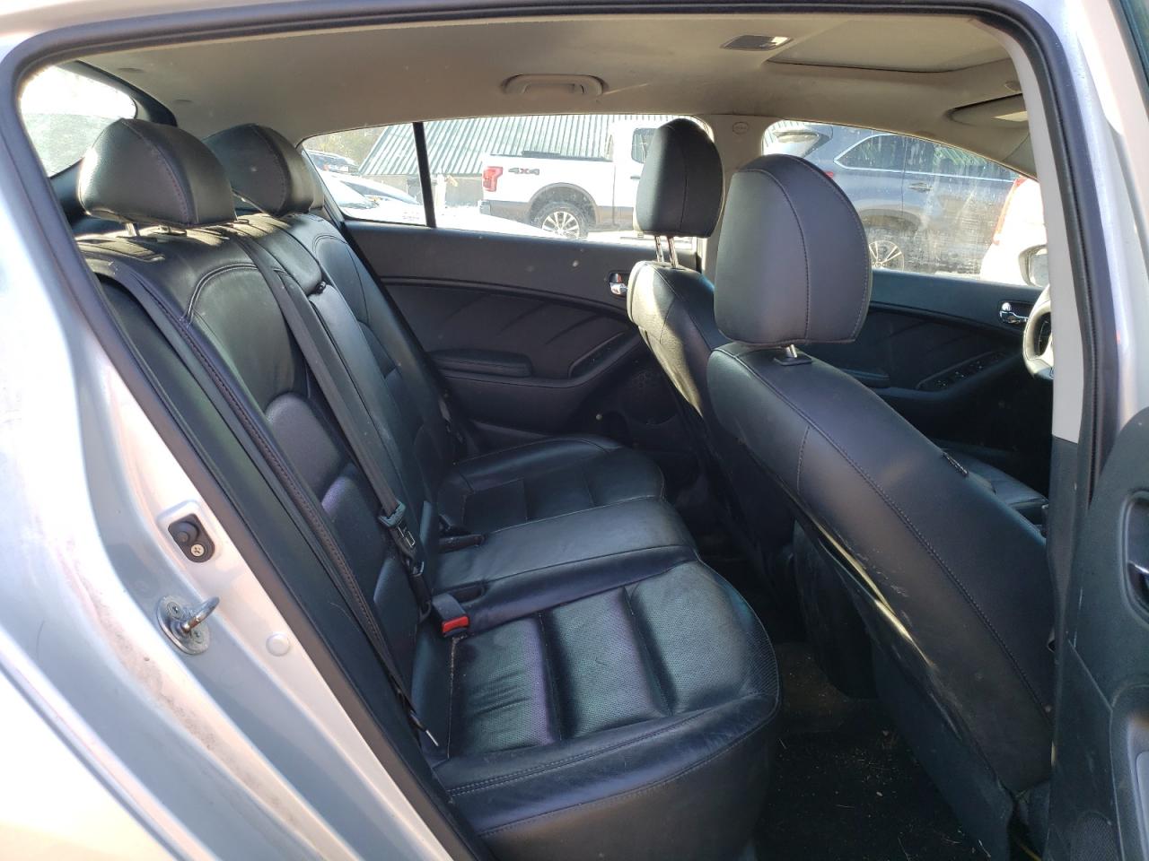 2015 Kia Forte - Image 10