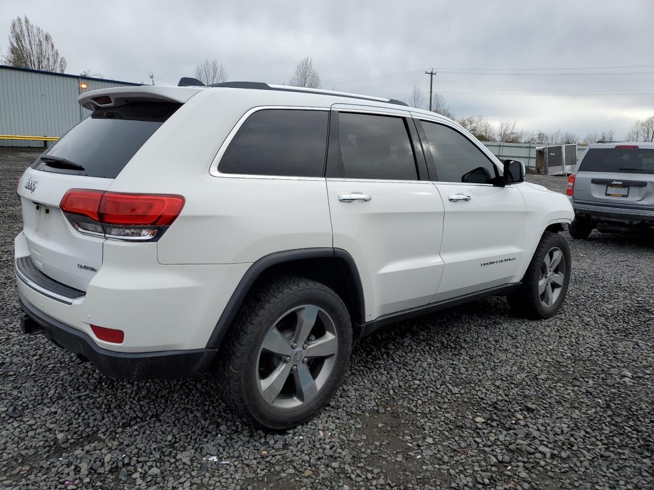 2016 Jeep Grand Cherokee - Image 3