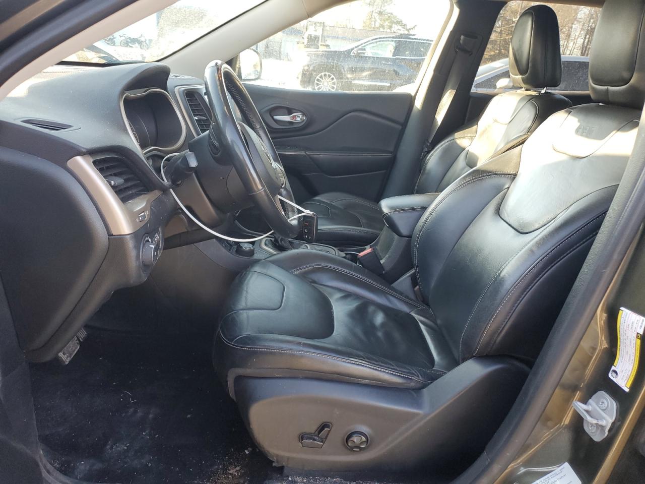 2015 Jeep Grand Cherokee - Image 7