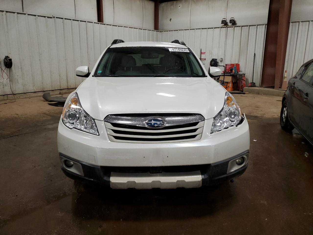 2011 Subaru Outback - Image 5