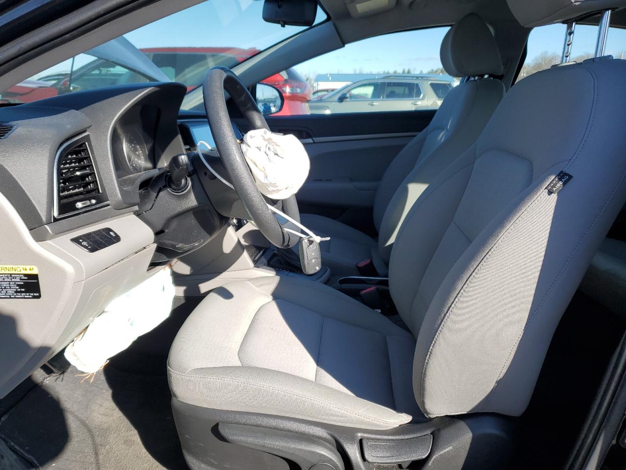 2017 Hyundai Elantra - Image 7