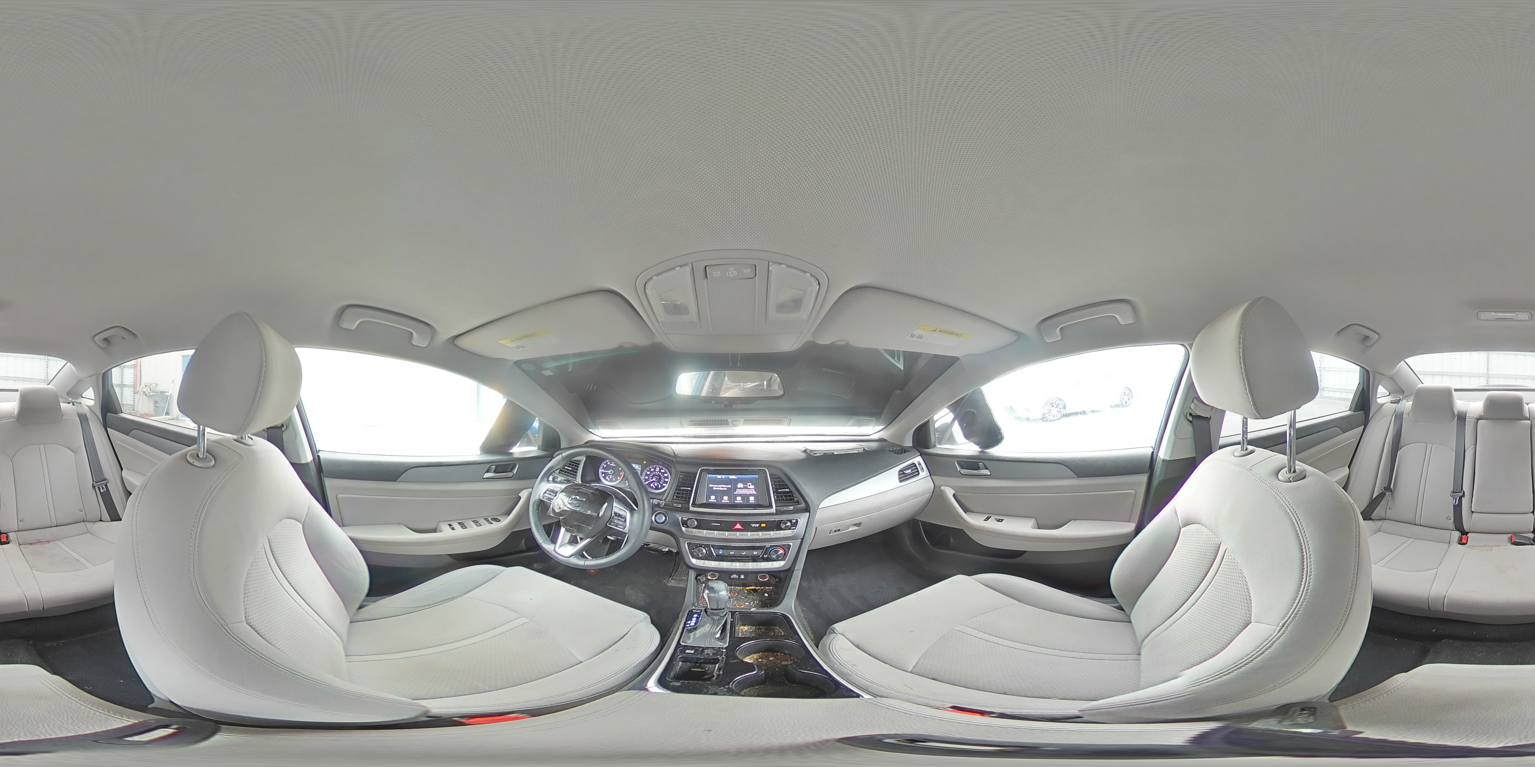 2018 Hyundai Sonata - Image 13