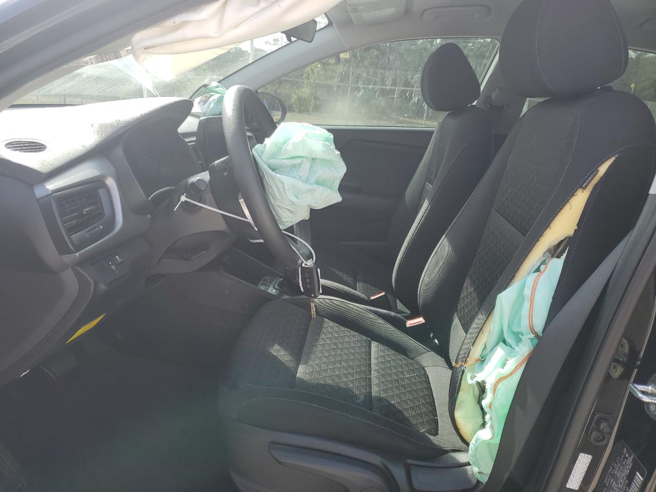 2023 Kia Rio - Image 7