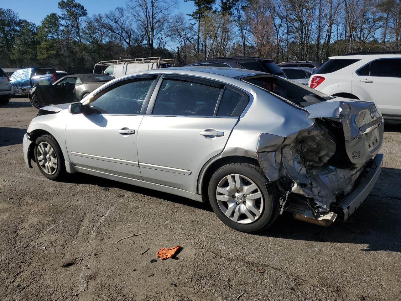 2010 Nissan Altima - Image 2