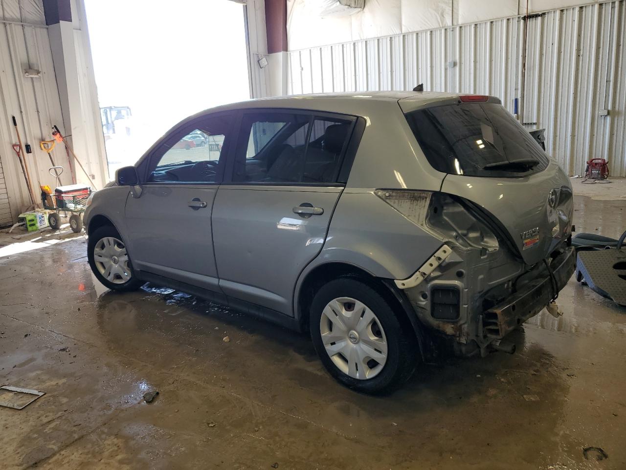 2011 Nissan Versa - Image 2