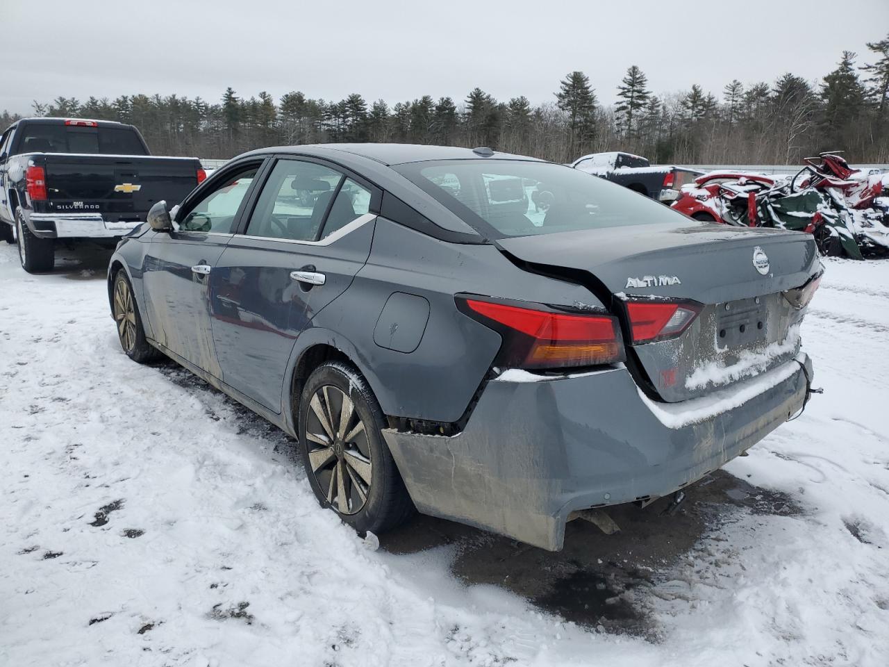2021 Nissan Altima - Image 2