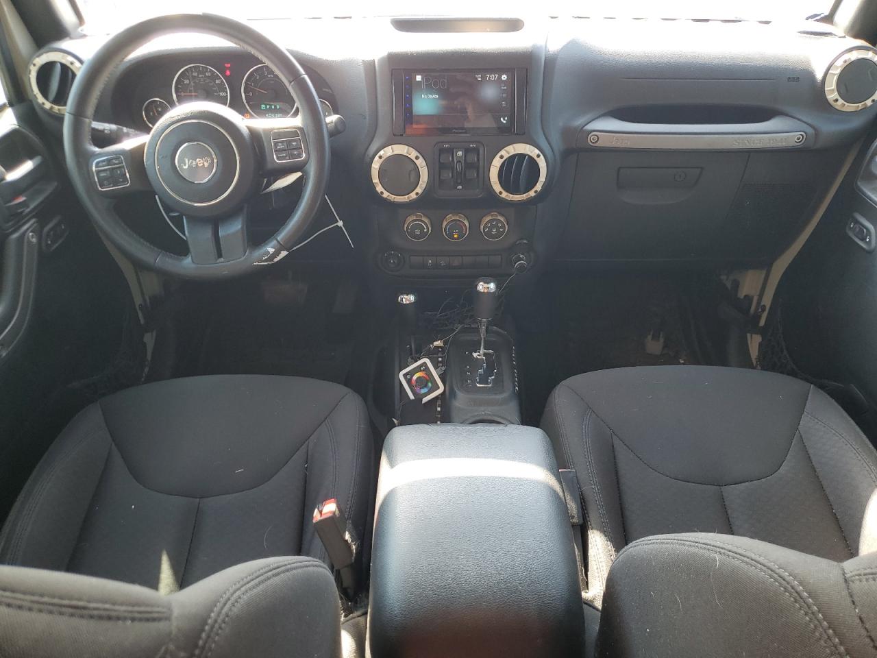 2017 Jeep Wrangler - Image 8