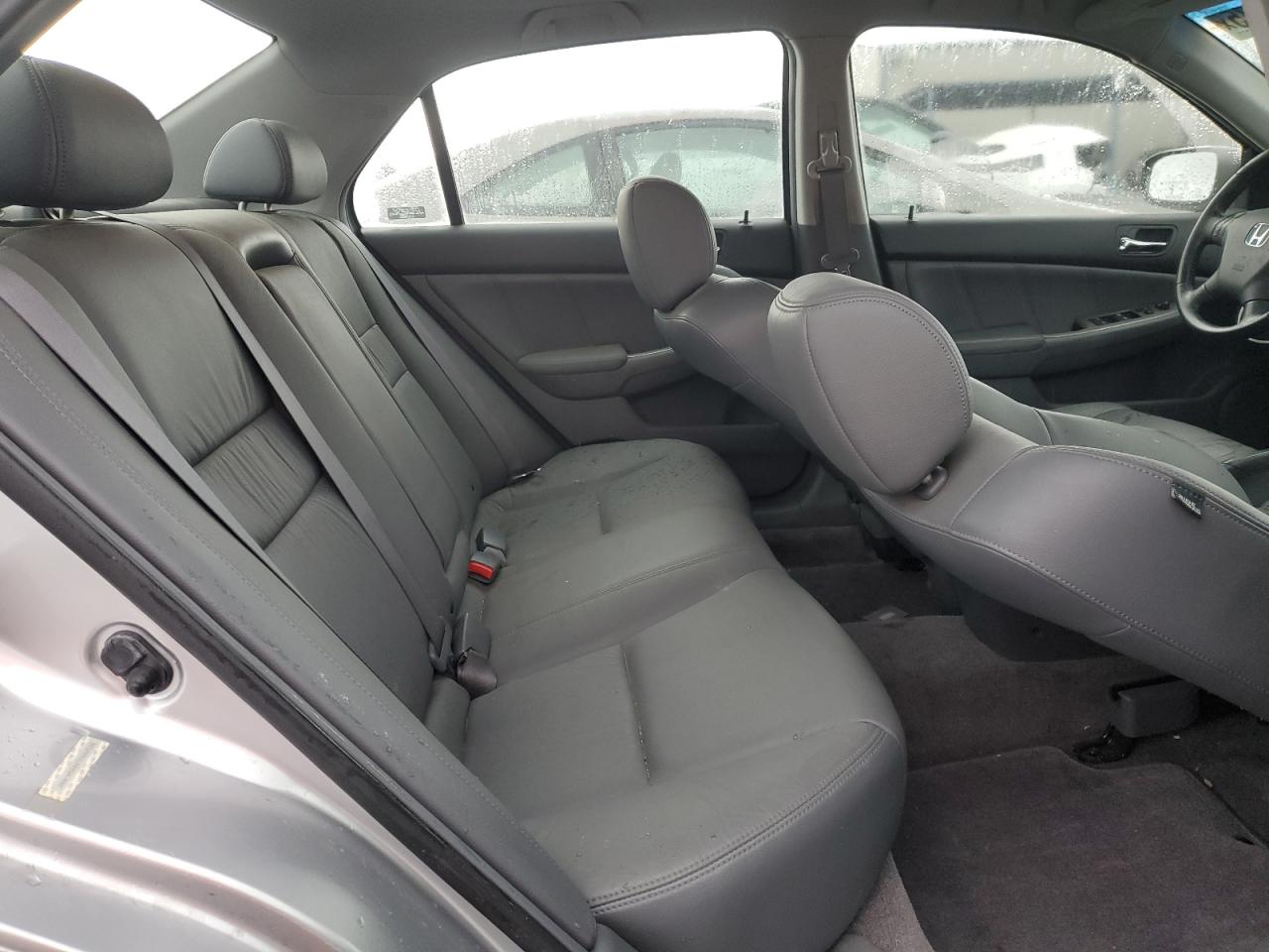 2007 Honda Accord - Image 10
