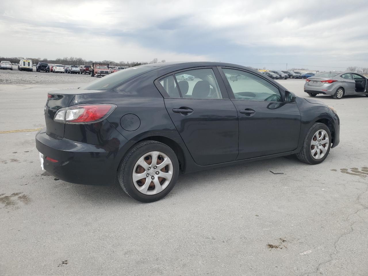 2012 Mazda 3 - Image 3