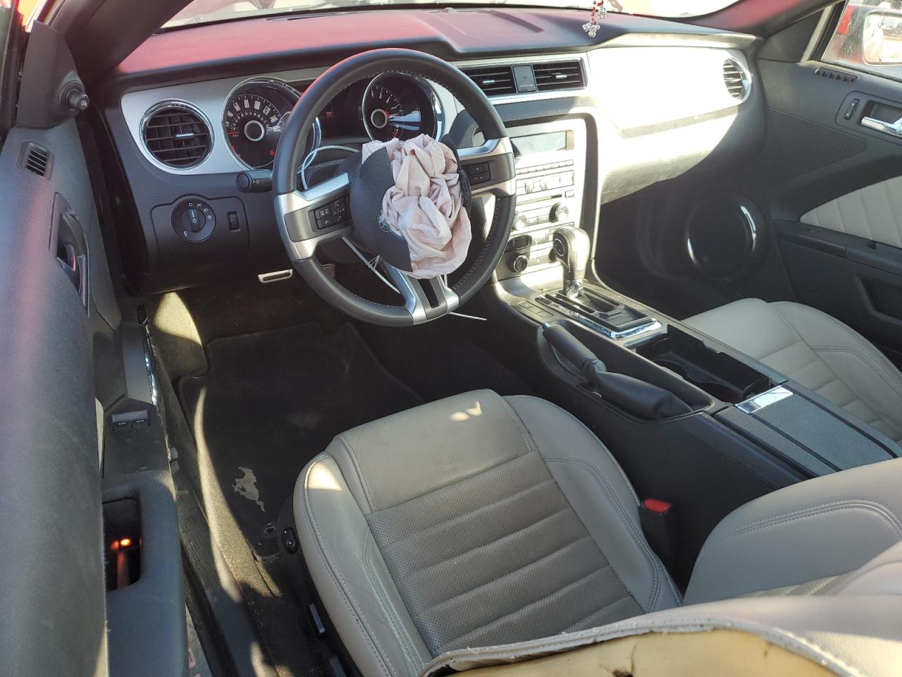 2014 Ford Mustang - Image 8