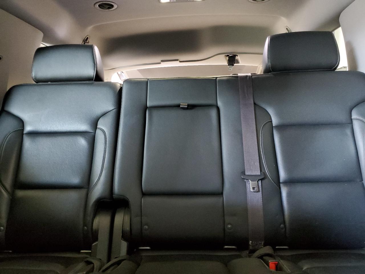 2015 GMC Yukon - Image 10