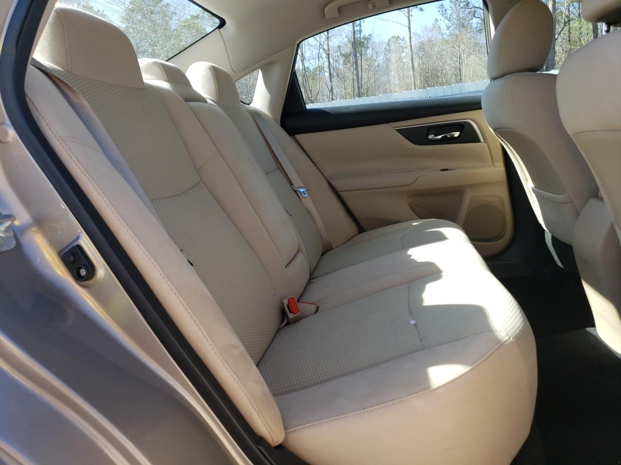 2015 Nissan Altima - Image 11