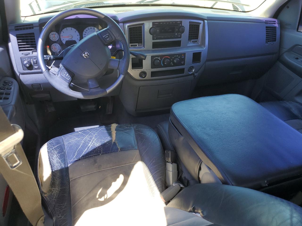 2006 Dodge RAM - Image 8