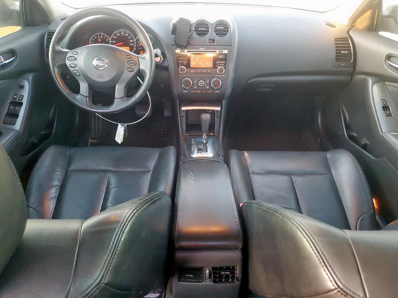 2011 Nissan Altima - Image 8