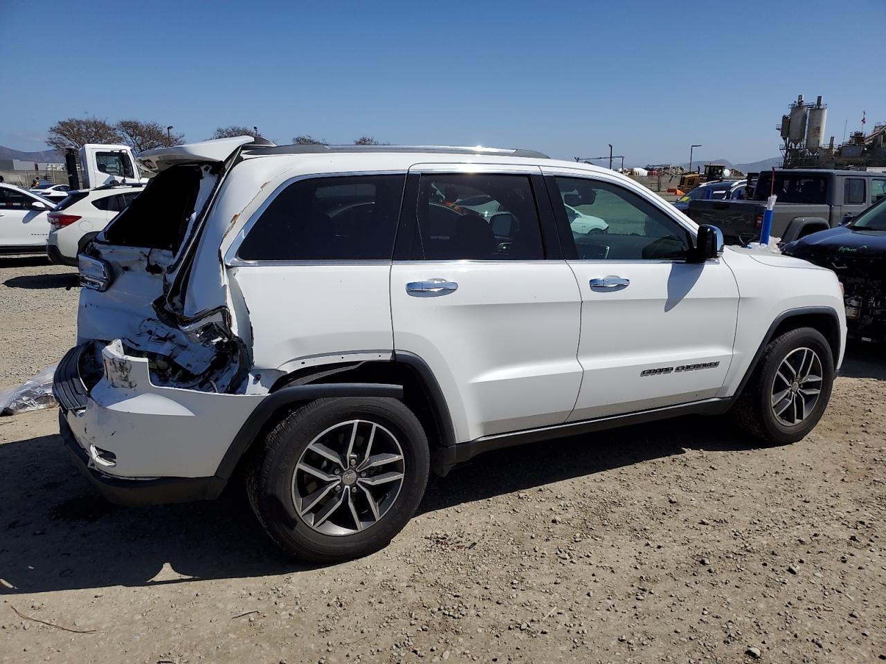 2018 Jeep Grand Cherokee - Image 3