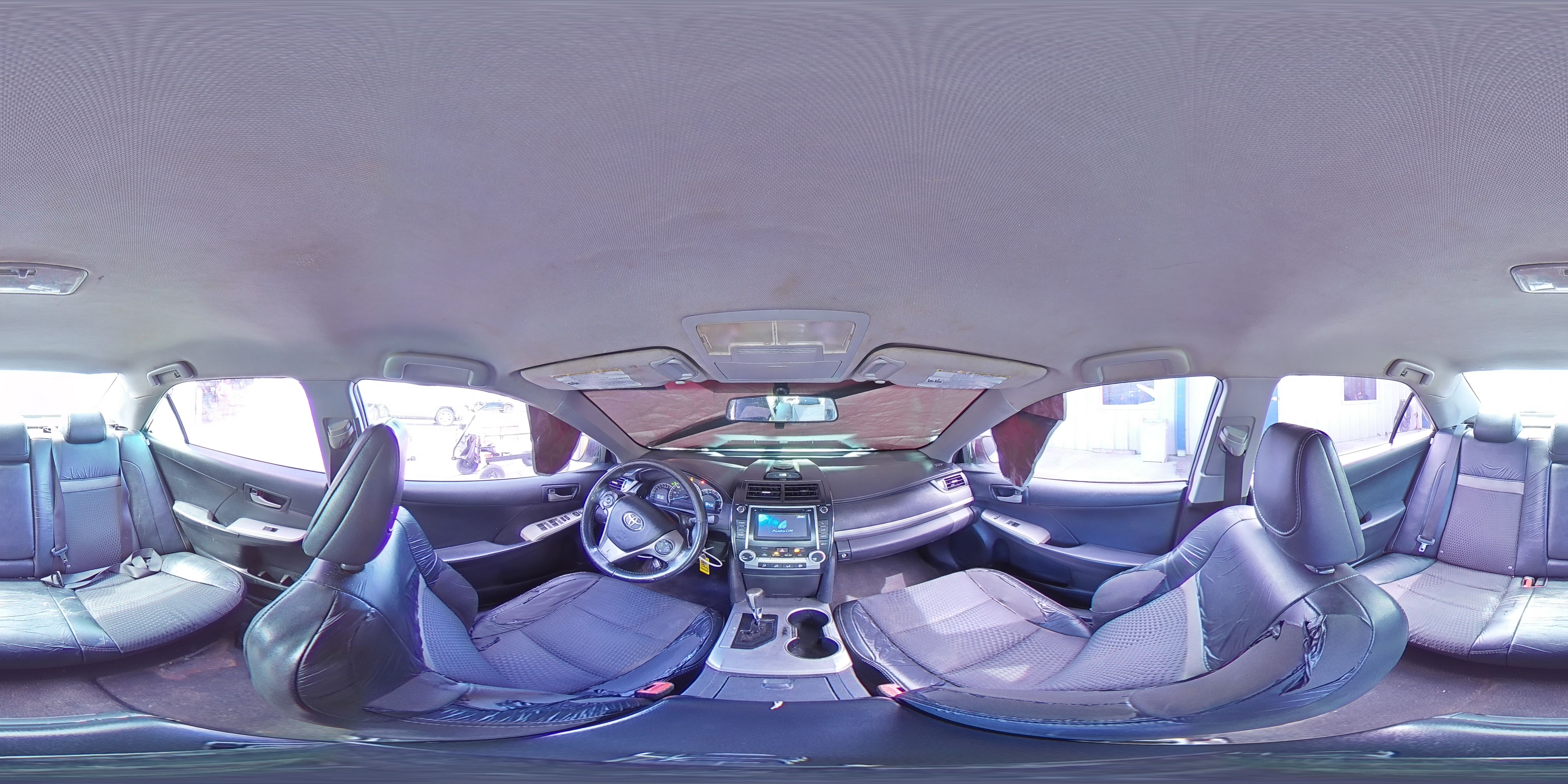 2013 Toyota Camry - Image 14