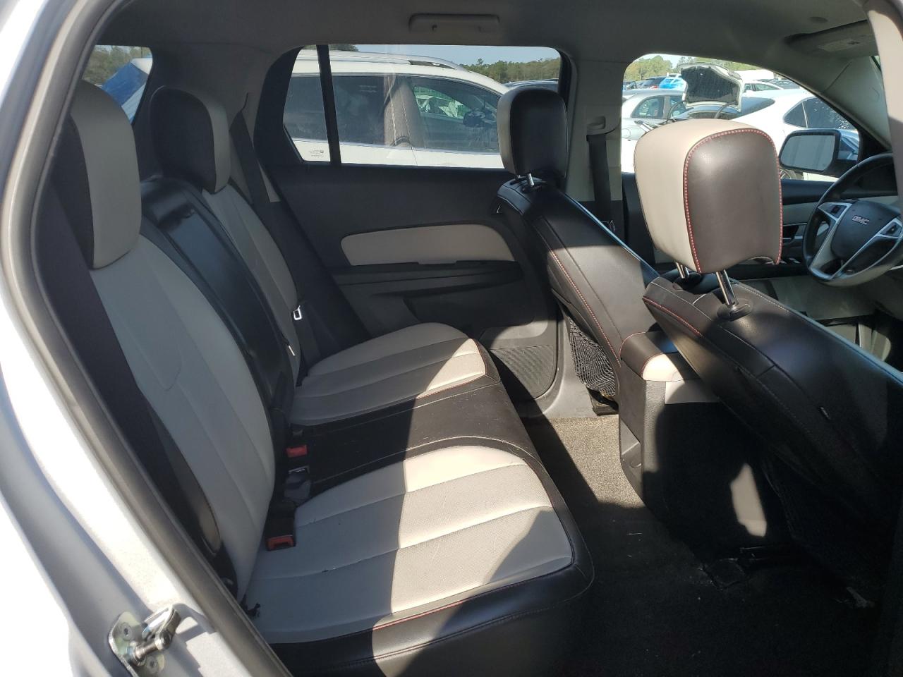 2011 GMC Terrain - Image 10