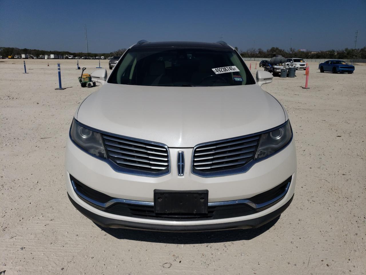 2016 Lincoln MKX - Image 5