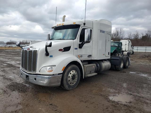 2017 PETERBILT 579 SEMI TRUCK