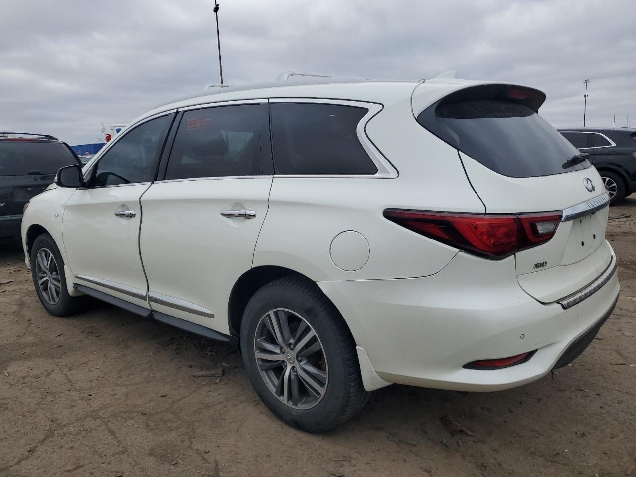 2020 Infiniti QX60 - Image 2