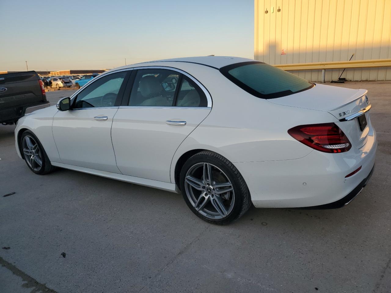 2019 Mercedes-Benz E-klasse - Image 2